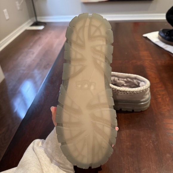 Ugg Tasman Clear Slippers with Rubber Bottom - Picture 3 of 4